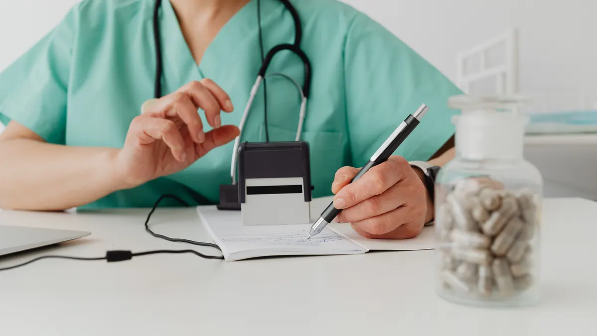 Eritema Nodoso: Causas, Sintomas, Diagnóstico e Tratamento Dermatológico