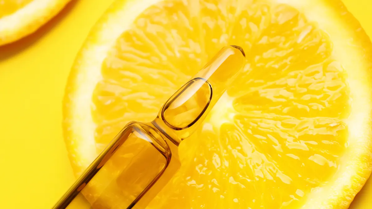 Vitamina C para a Pele: Benefícios, Como Usar e Dicas Dermatológicas